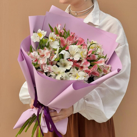 Букет_13 альстромерий